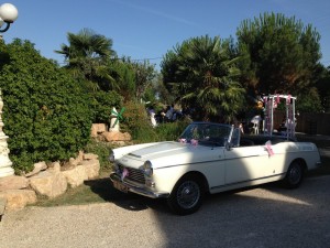 Location de la Salle de Mariage du Château de Blaceret Roy en Beaujolais